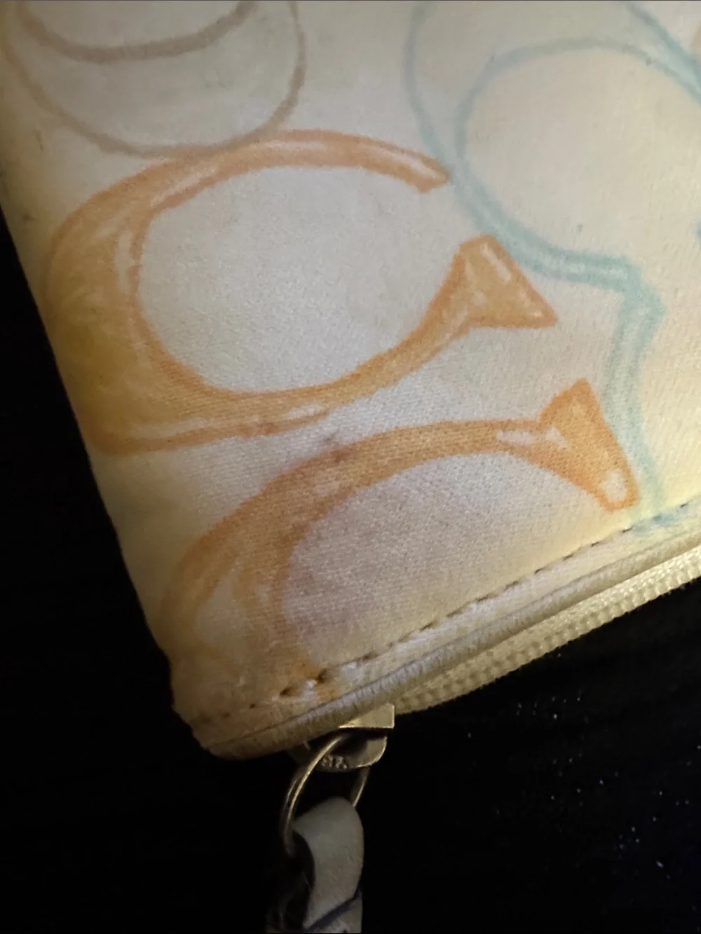 Coach Hamptons y2k vintage pastel scribble pattern zip around wallet